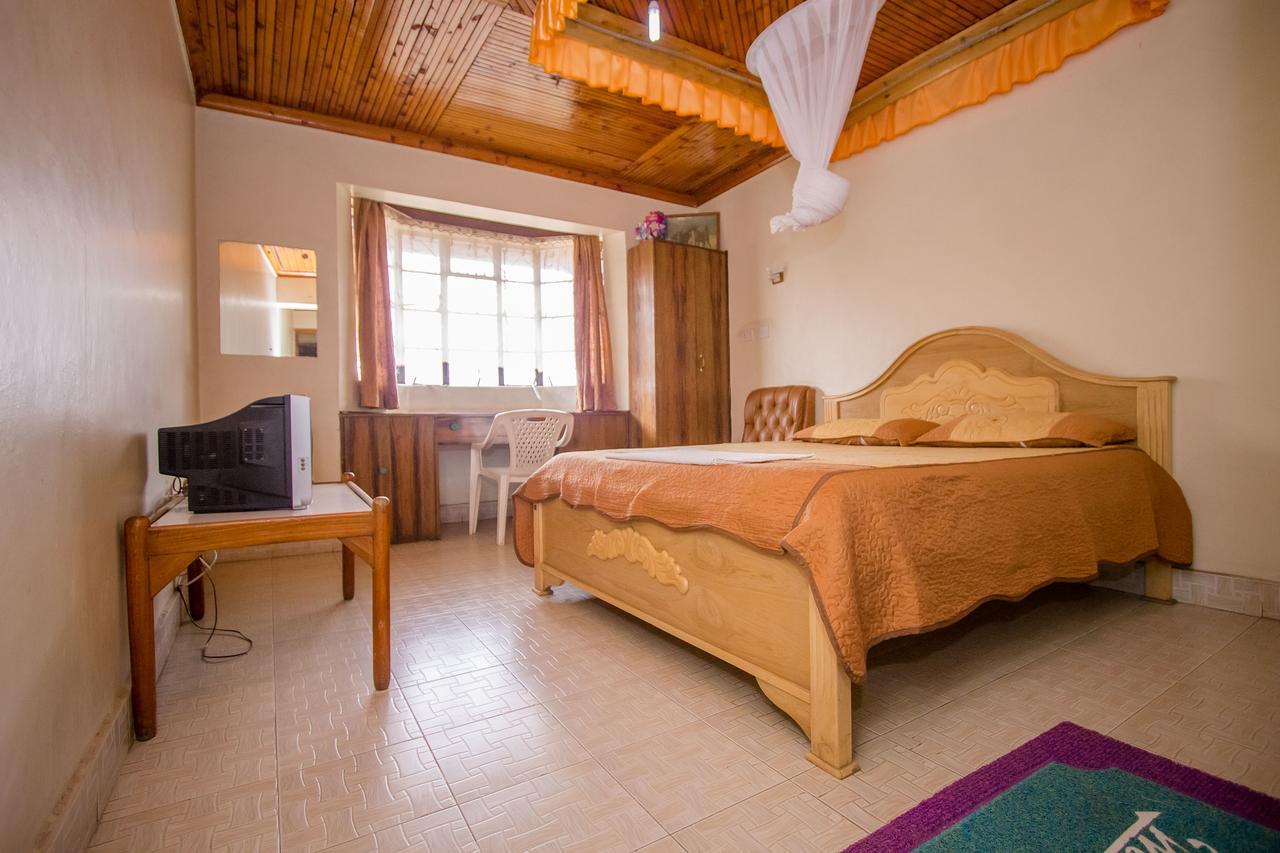 Hotel Genevieve Nakuru Exterior photo