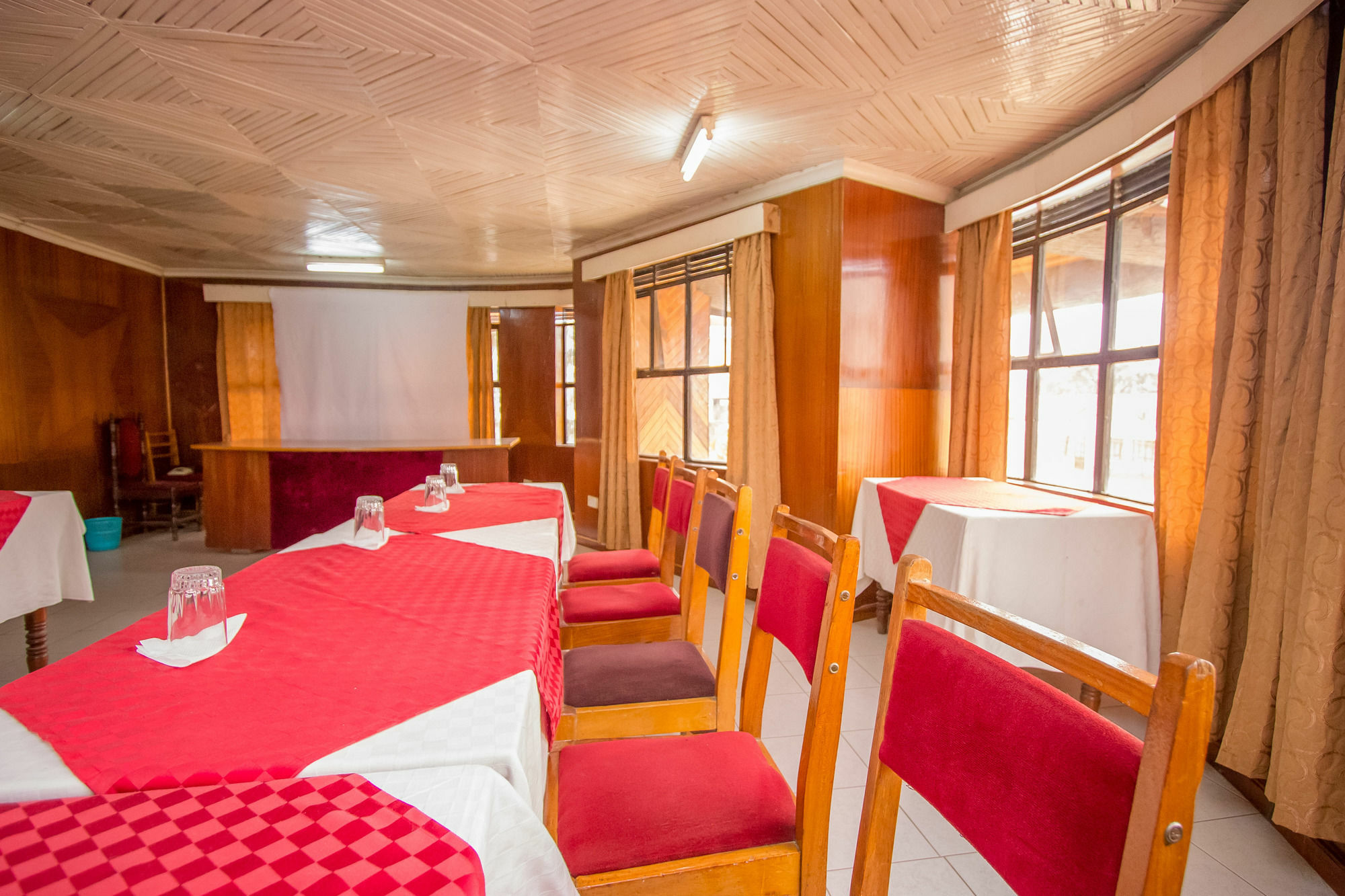 Hotel Genevieve Nakuru Exterior photo
